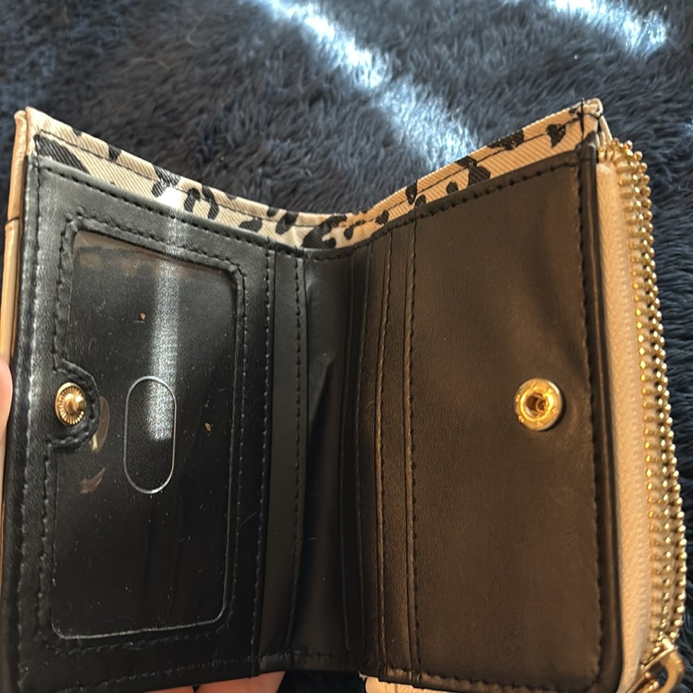 Jessica Simpson Wallet - Picture 5 of 7